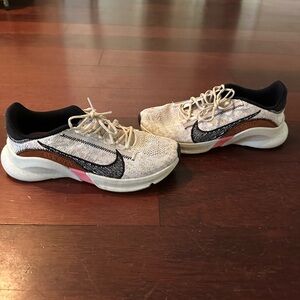 NIKE superrep sneakers